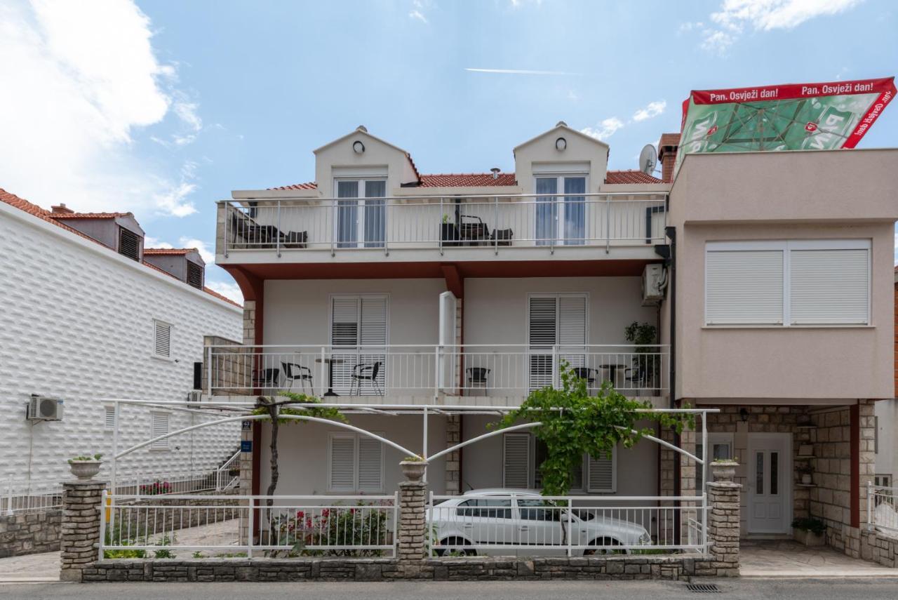 Studio Apartment Boksic Mlini Exterior photo