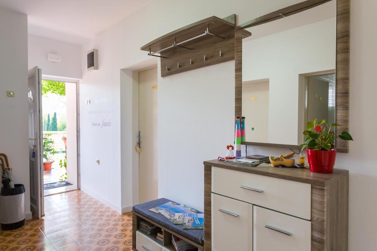 Studio Apartment Boksic Mlini Exterior photo