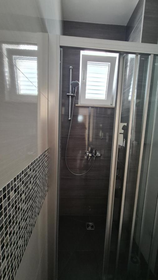 Studio Apartment Boksic Mlini Exterior photo